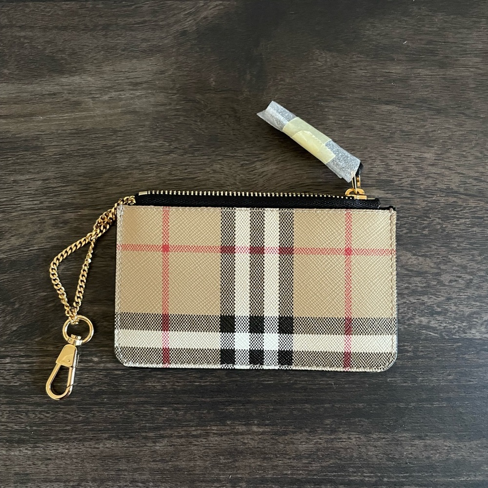 burberry classic check zip card case with attached key ring - Picture 2 of 3
